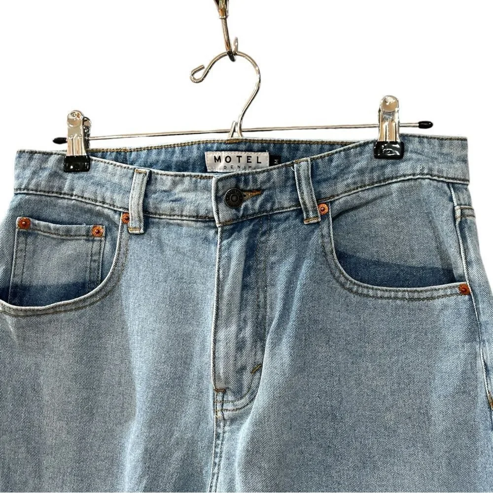 MOTEL High Rise Relaxed Fit in Light Wash Jeans Size M/31 - Picture 5 of 10